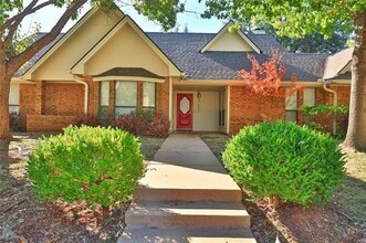 Building Photo - 4025 Inverrary Dr
