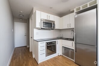 Building Photo - 730 St Clarens Ave