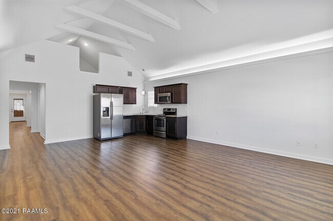 Foto del edificio - 1404 General Mouton Ave