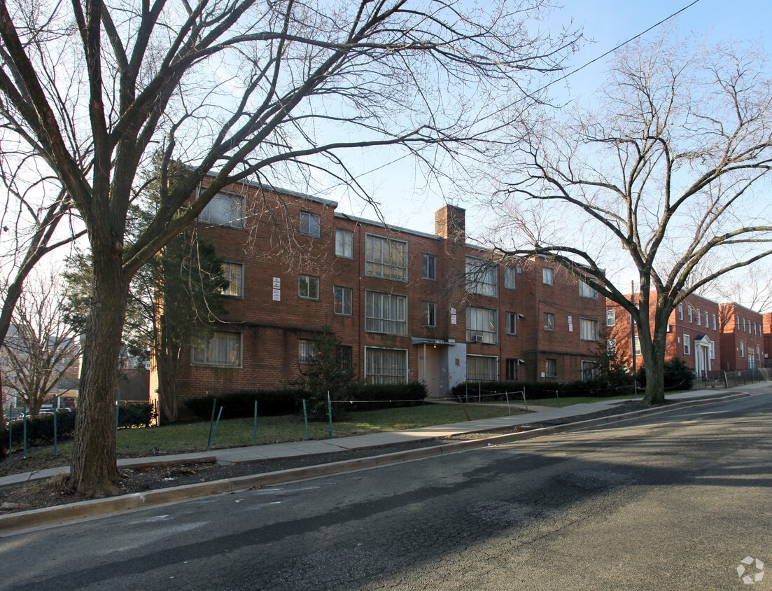 Primary Photo - 2819 Gainesville St SE