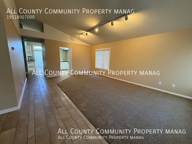 Foto del edificio - 23985 Morning Dove Ln