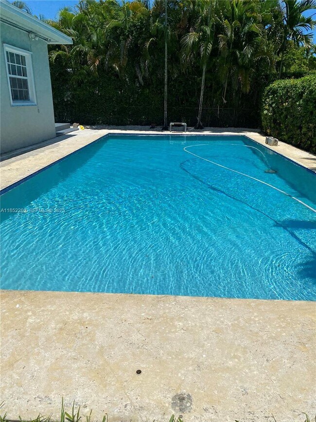 Foto del edificio - 5940 SW 47th St