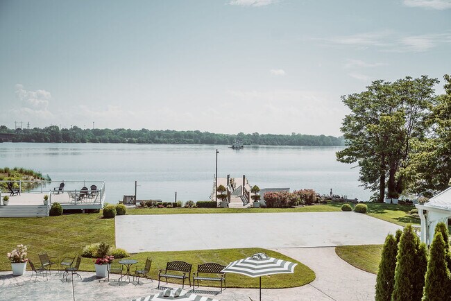 ¡Esa vista! - 309 Saint John St