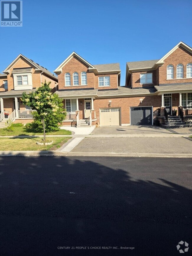 Building Photo - 457 Landsborough Ave