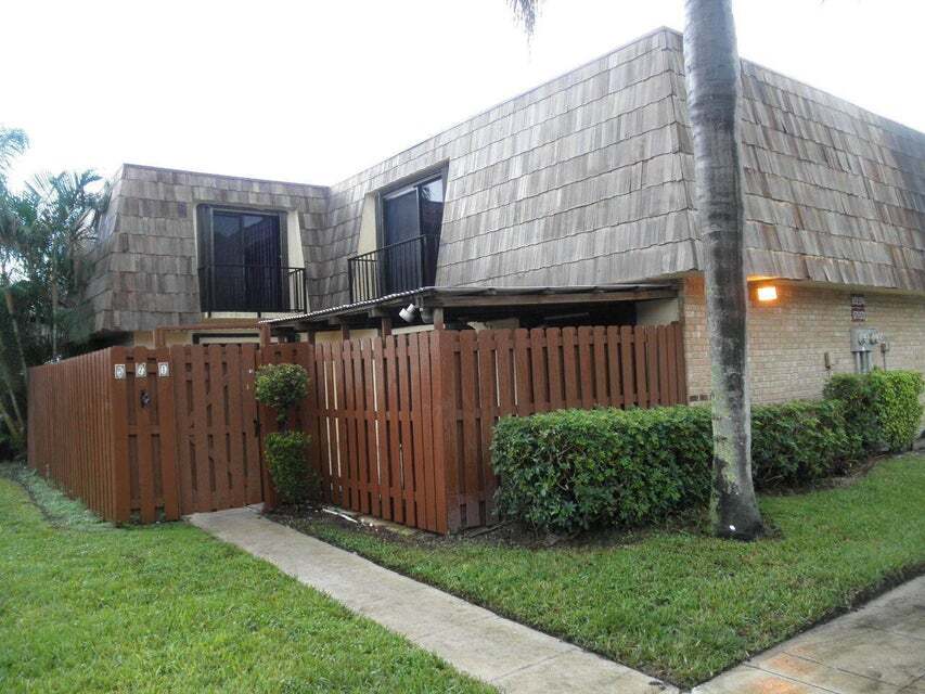 571 Springdale Cir, Palm Springs, FL 33461 House Rental in Palm