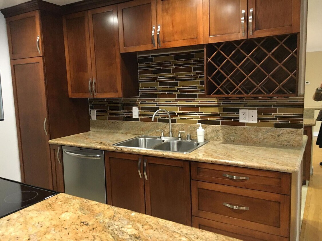 Foto principal - 1515 S Beverly Dr