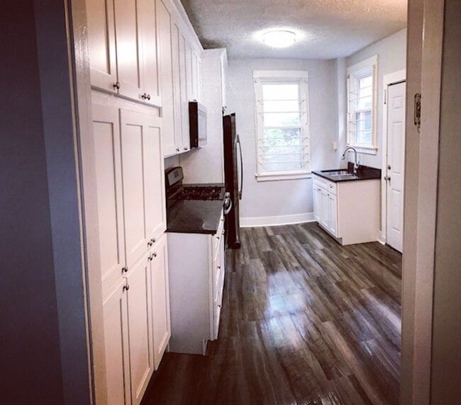 Foto del edificio - STUDENT RENTAL - HEART OF OAKLAND - 4 BR, ...