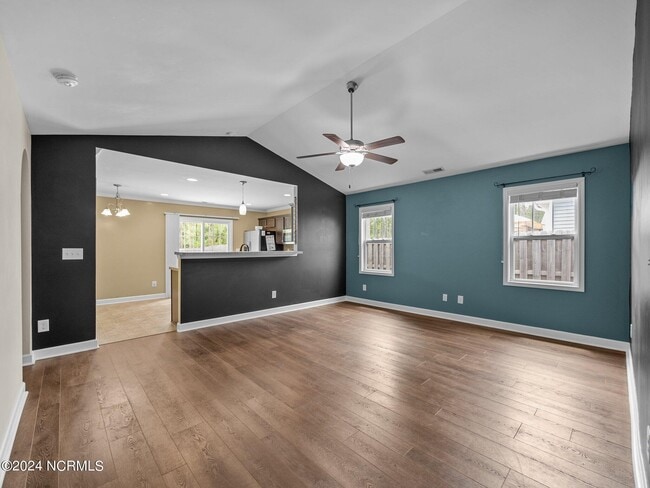 Building Photo - 420 Salvo Ct