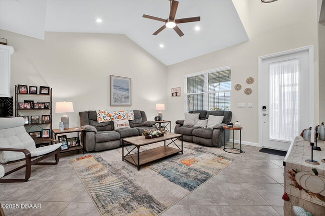 Foto del edificio - 272 Pop Top Ln