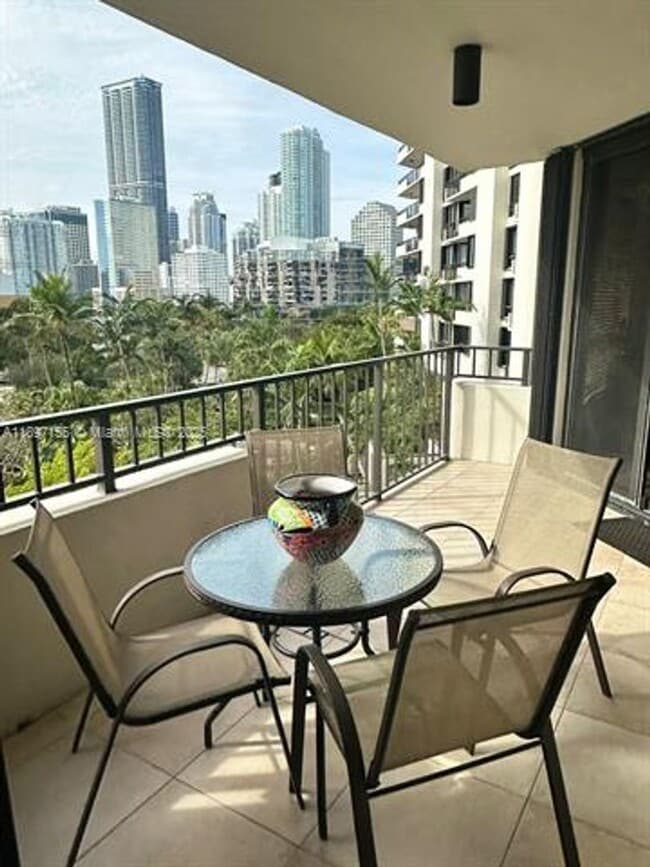 Photo - 520 Brickell Key Dr Apartment