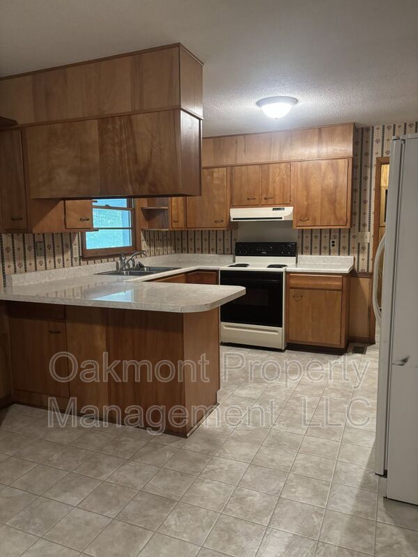 Building Photo - 291 Channing Dr
