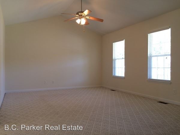 Building Photo - 617 Danieley Way