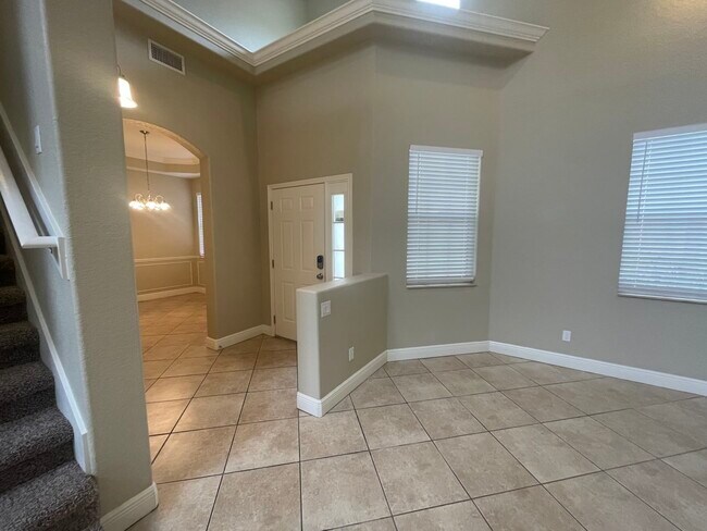 Building Photo - 5125 Fairway One Dr