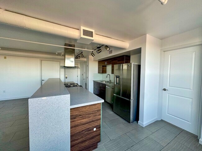 Foto del edificio - 535 W Thomas Rd