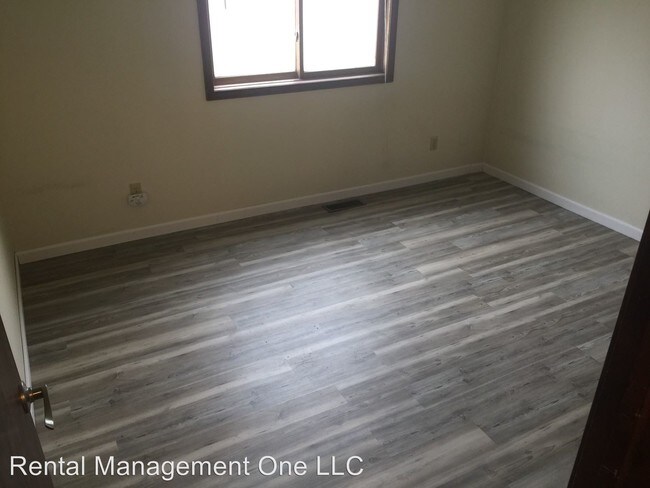 Building Photo - 3415 Mahoney Dr