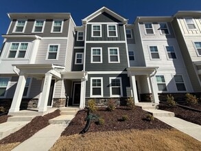 Building Photo - 1775 Night Sky Trl