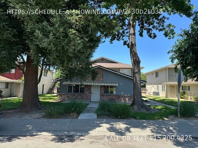 Building Photo - 4513 Greenholme Dr