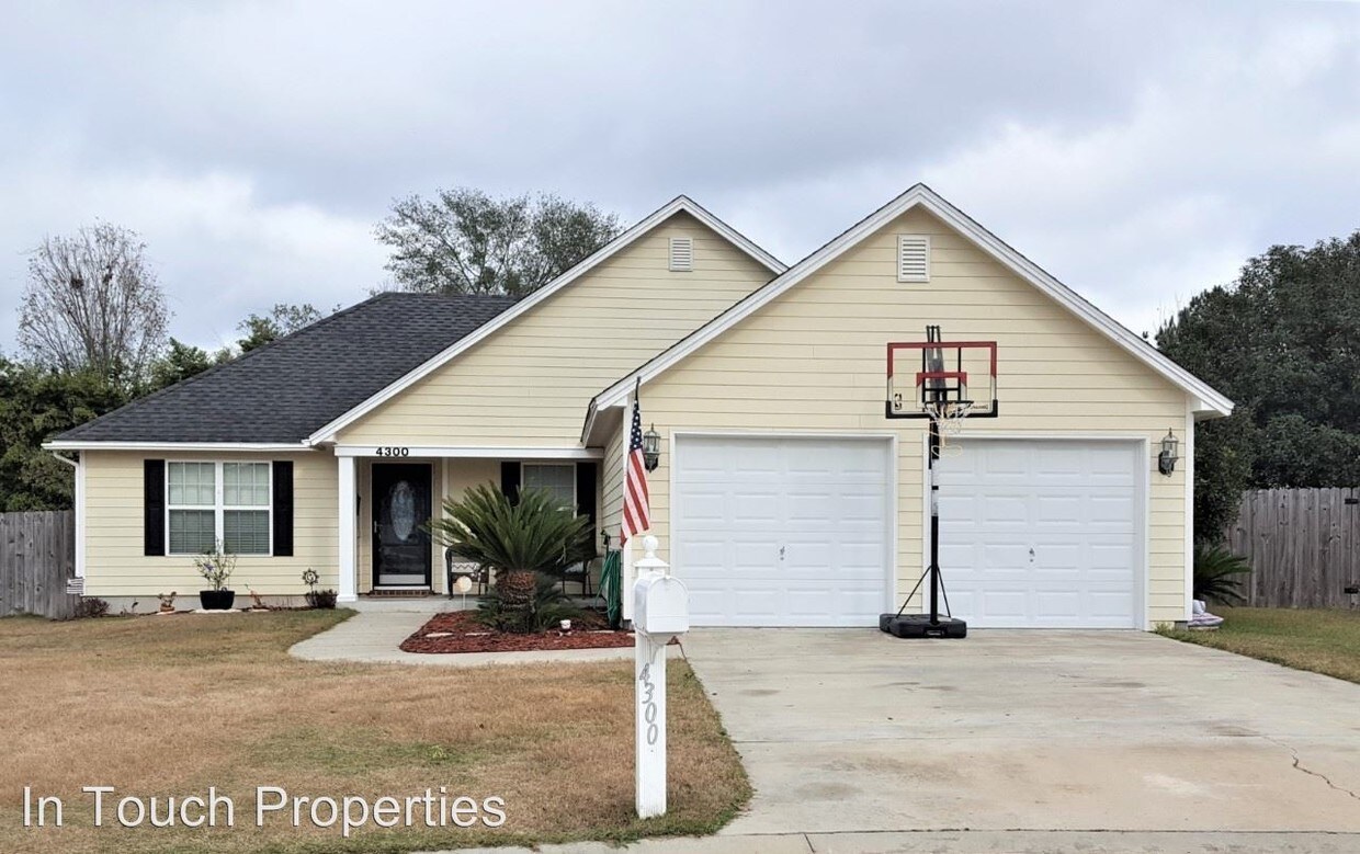 4300 Wisteria Ln, Valdosta, GA 31602 House for Rent in Valdosta, GA