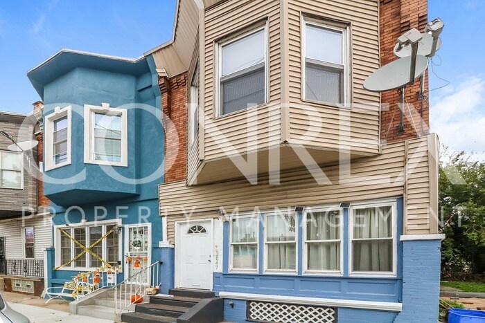 Primary Photo - Newly Renovated Two Bedroom Now Available