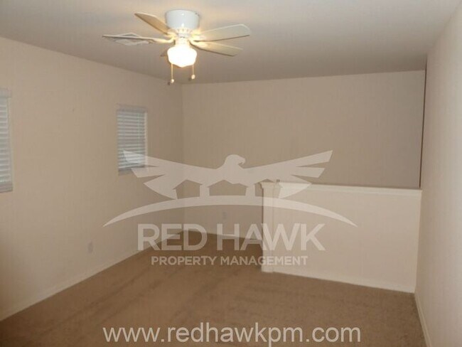 Building Photo - Gorgeous Three Bedroom plus Loft, Two and ...