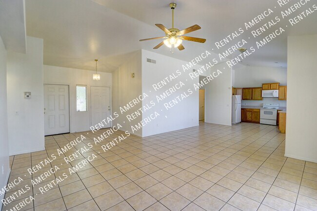 Foto del edificio - 201 W Palm Ct