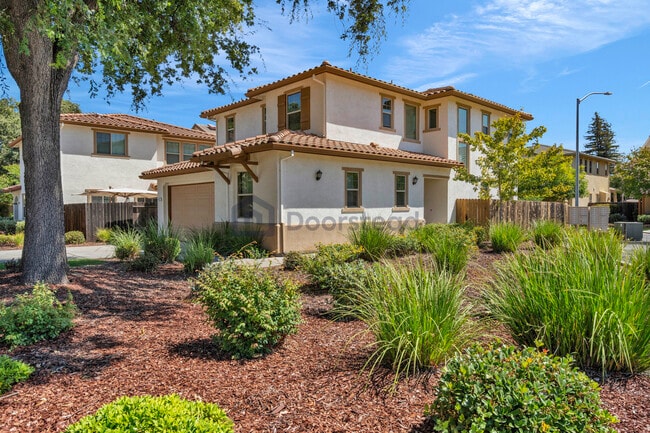 Building Photo - 4677 Lue Ln