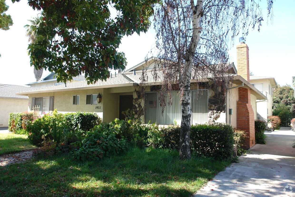Primary Photo - 1451 Eden Ave