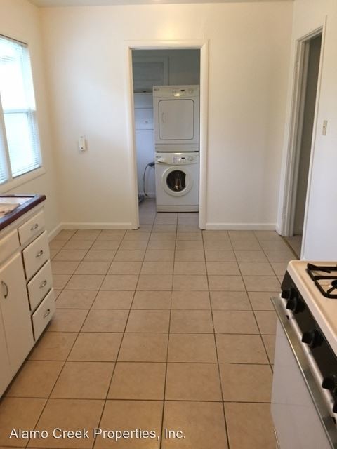 Foto del edificio - 1 br, 1 bath House - 1140 Broadway Street