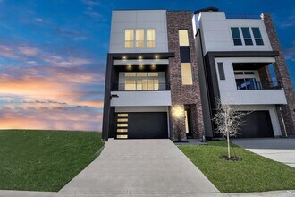 Building Photo - 1104 Palmer St