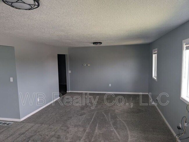 Foto del edificio - 24593 McGruder Creek Rd