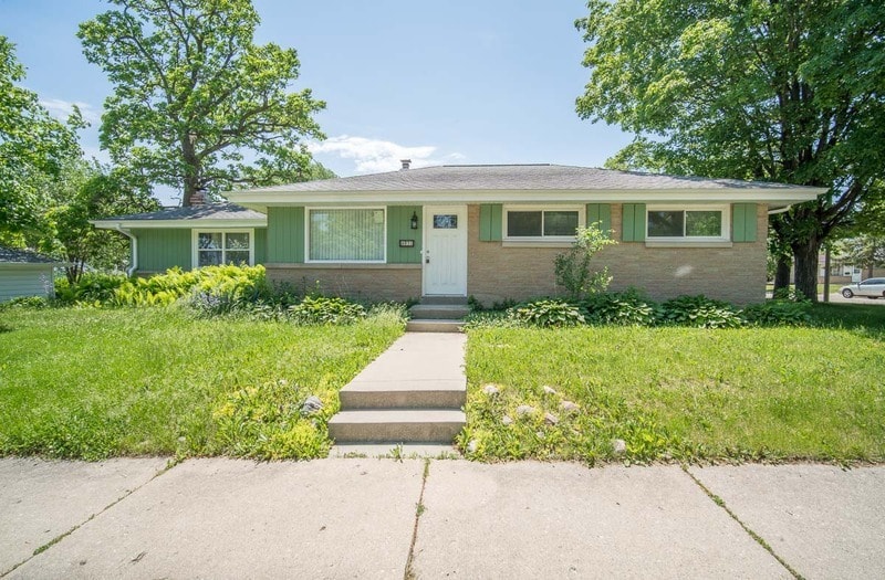 Primary Photo - 8035 W Warnimont Ave