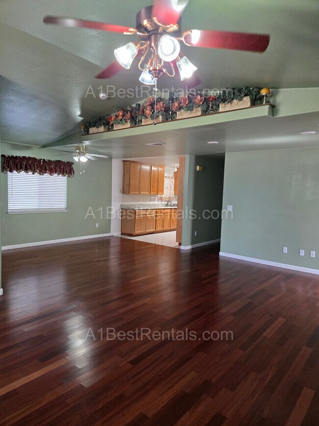 Foto del edificio - 3832 Sierra St