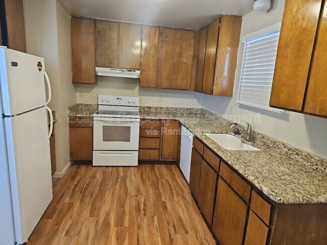 Foto del edificio - 2644 Clark St