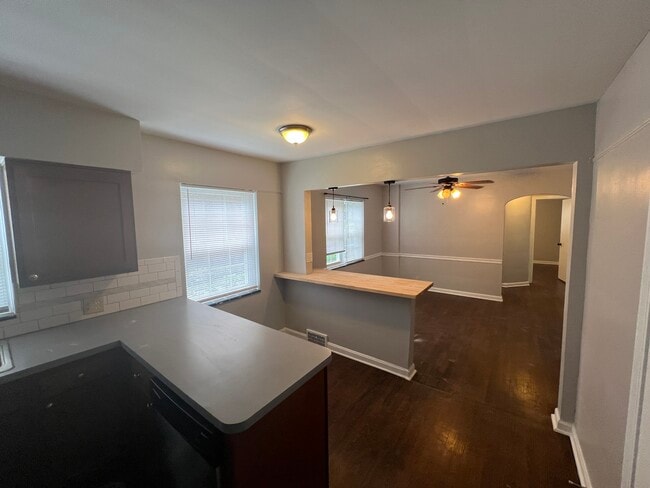 Kitchen Dining 2 - 170 N. Rose Blvd