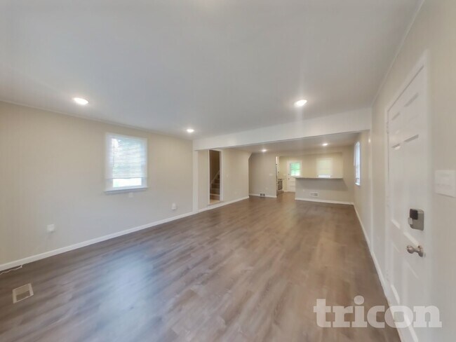 Building Photo - 34 Fahnestock Rd