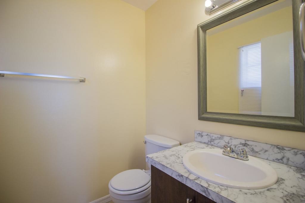 Building Photo - 775 Havana Dr