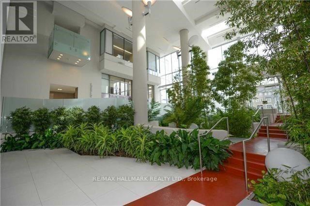 Photo du bâtiment - 9090 Yonge St
