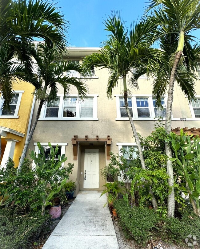 Building Photo - 883 Millbrae Ct