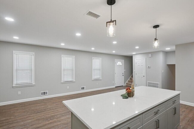 Foto del edificio - 2645 Davenport Rd NW