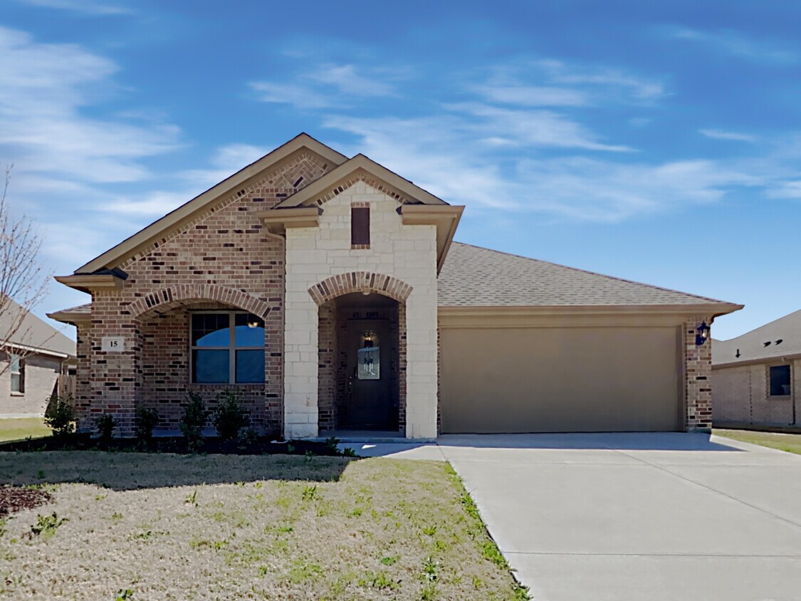 15 Mockingbird Lane House Rental in Sanger, TX