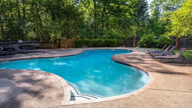 Building Photo - Woodshire Duplexes & Townhomes