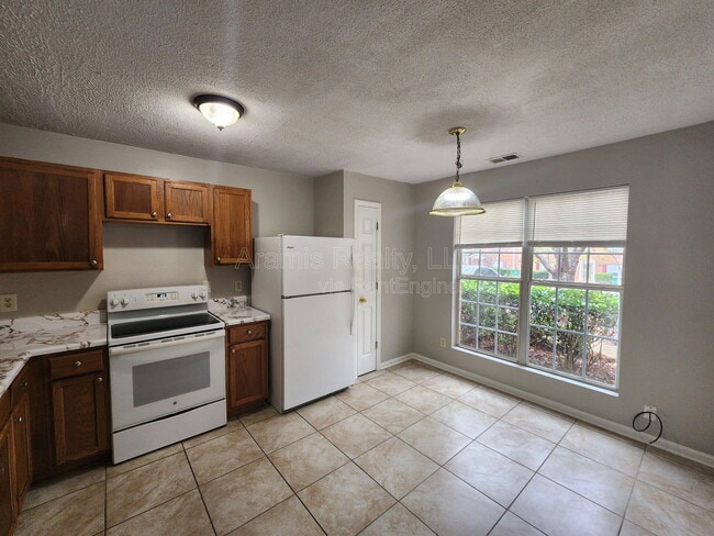 Foto del edificio - 3752 Waldrop Ln