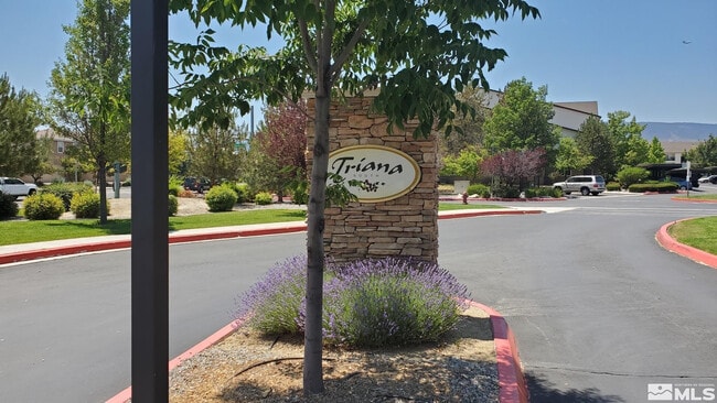 Building Photo - 1325 S Meadows Pkwy