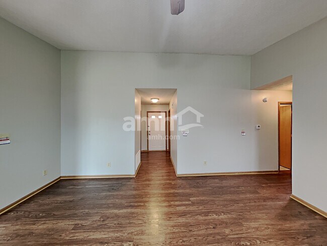 Foto del edificio - 1168 Fielding Ln