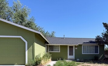 Building Photo - 634 Occidental Dr