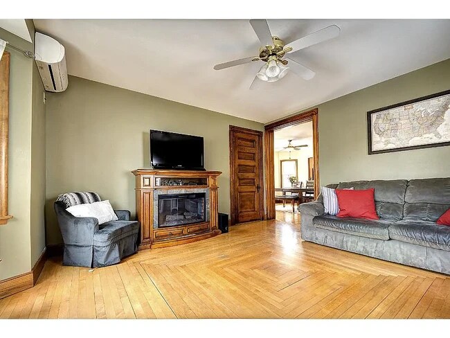 Foto del edificio - 4244 12th Ave S