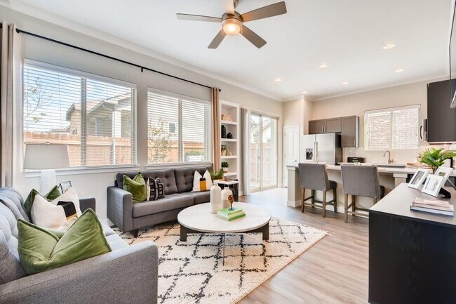 Building Photo - 1125 Elizabeth Creek Dr