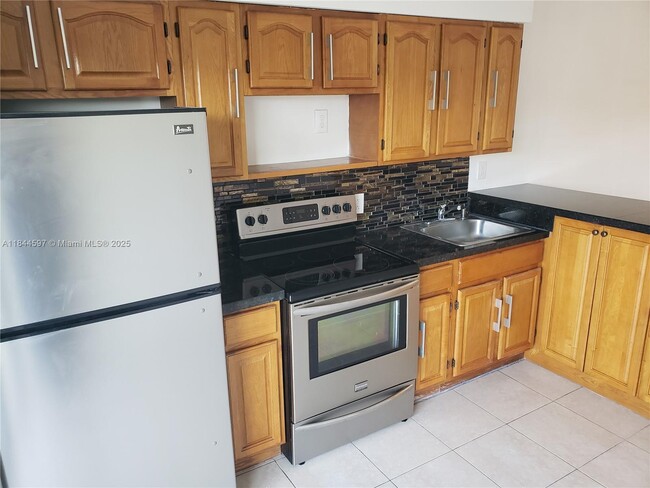 Foto del edificio - 5300 W 21st Ct