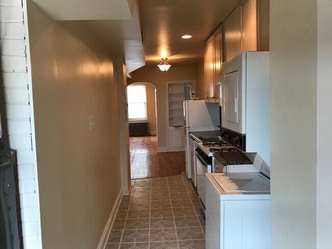 Kitchen - 2821 7th St NE