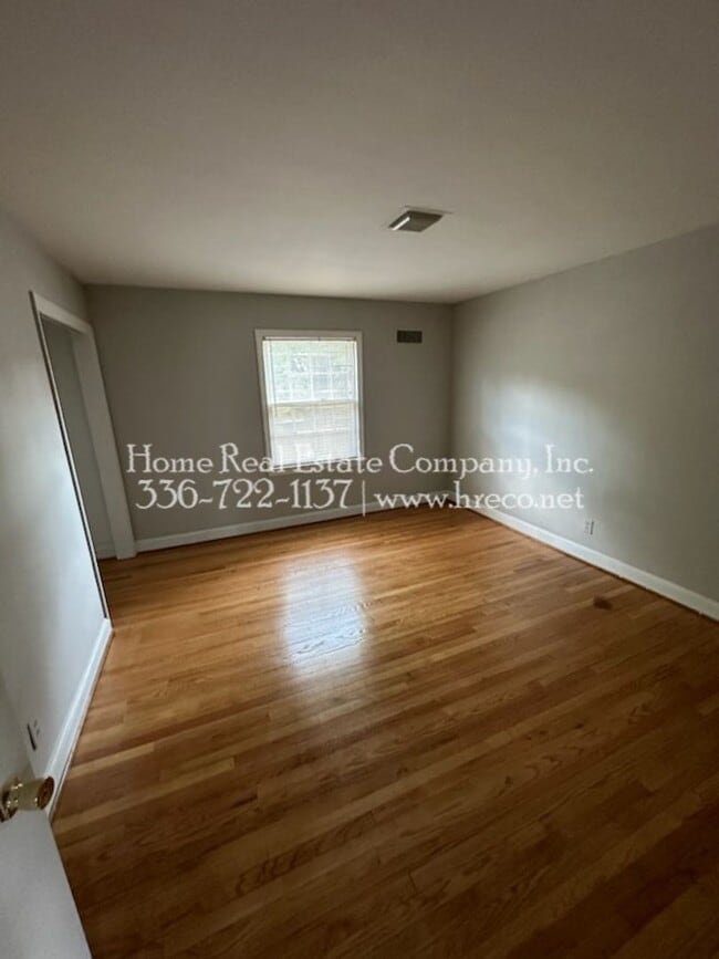 Building Photo - 1615 W Northwest Blvd